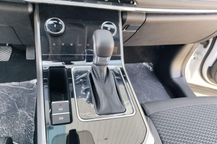 Used Chery Tiggo 5x 2023 1.5L CVT New Dynamic Edition Gear Lever