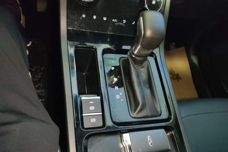 Used Chery Tiggo 5x 2023 1.5L CVT Fashion Edition Gear Lever