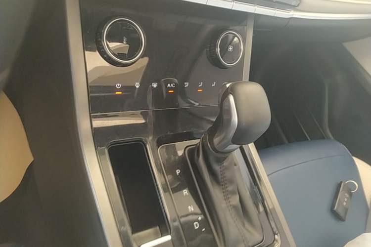 Used Chery Tiggo 5x 2023 1.5L CVT Fashion Edition Gear Lever