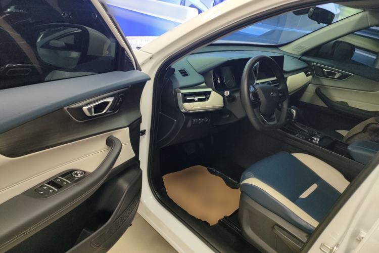 Used Chery Tiggo 5x 2023 1.5L CVT Fashion Edition Interior 3