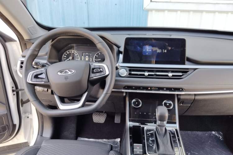 Used Chery Tiggo 5x 2023 1.5L CVT New Dynamic Edition Interior 5