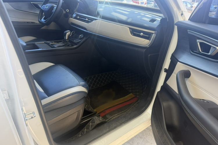 Used Chery Tiggo 5x 2023 1.5L CVT Fashion Edition Interior 7
