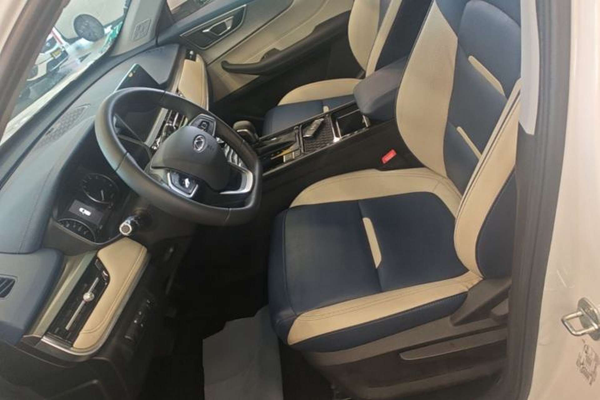 Used Chery Tiggo 5x 2023 1.5L CVT Fashion Edition Left Front Seat