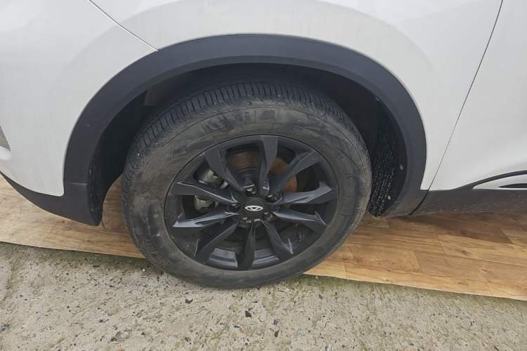 Used Chery Tiggo 5x 2023 1.5L CVT Fashion Edition Left Front Wheel Hub