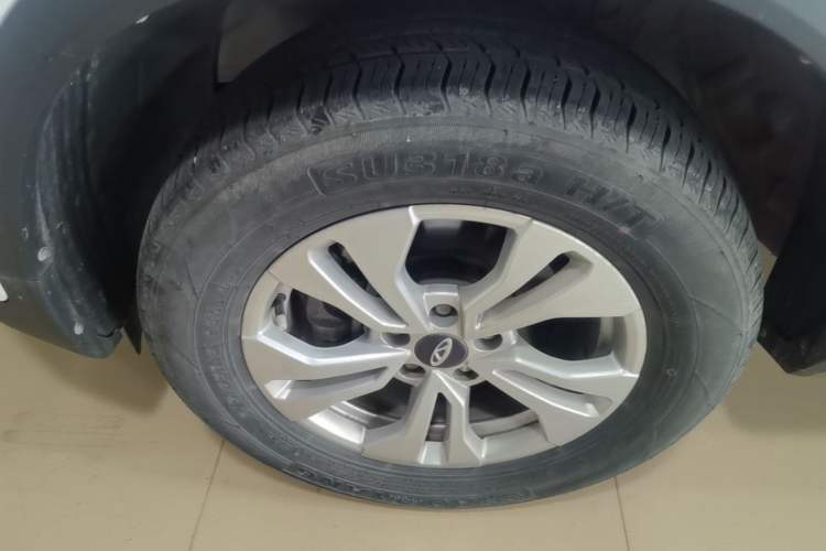 Used Chery Tiggo 5x 2023 1.5L Manual Fashion Edition Left Front Wheel Hub