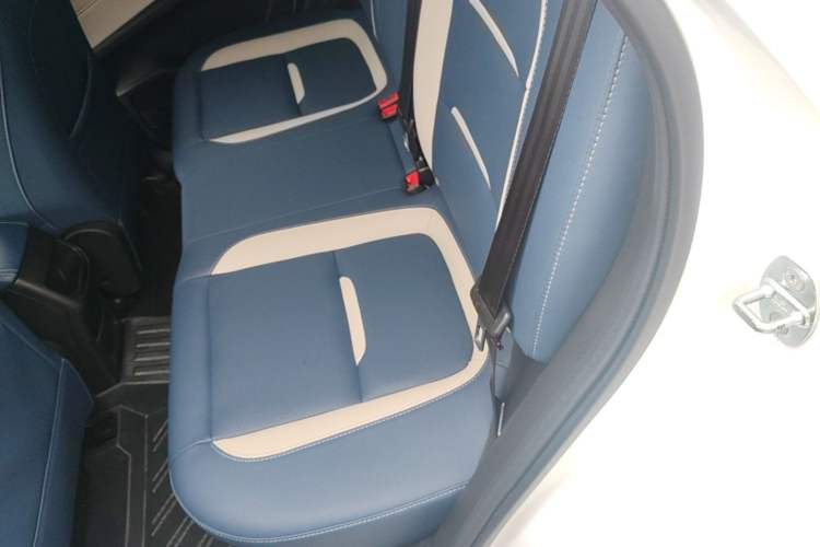 Used Chery Tiggo 5x 2023 1.5L Manual Fashion Edition Left Rear Seat