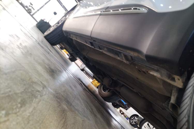 Used Chery Tiggo 5x 2023 1.5L CVT Fashion Edition Left Side Sill