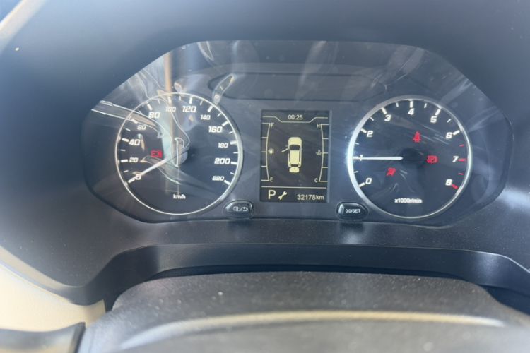 Used Chery Tiggo 5x 2023 1.5L CVT Fashion Edition Odometer Close Up