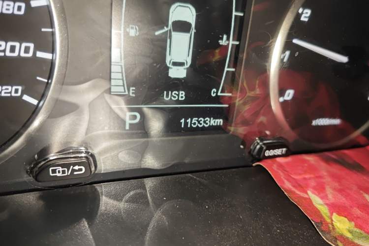 Used Chery Tiggo 5x 2023 1.5L CVT Fashion Edition Odometer Close Up