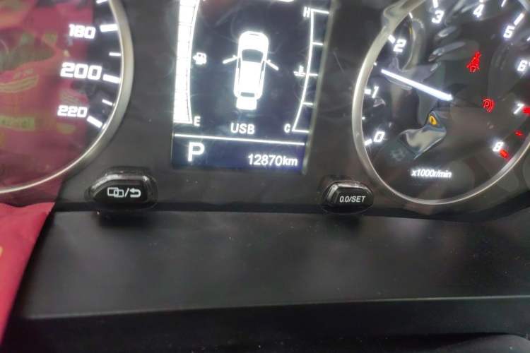 Used Chery Tiggo 5x 2023 1.5L CVT Fashion Edition Odometer Close Up