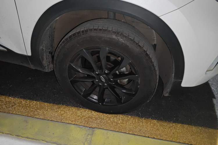 Used Chery Tiggo 5x 2023 1.5L CVT Fashion Edition Right Front Wheel Hub
