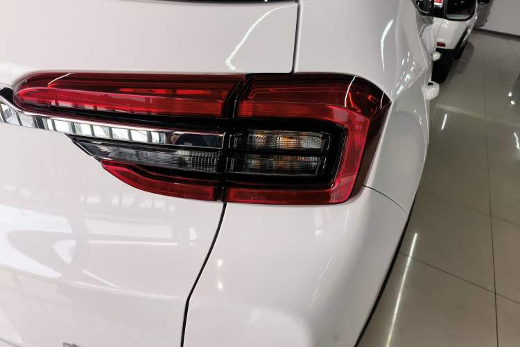 Used Chery Tiggo 5x 2023 1.5L CVT Fashion Edition Right Rear Taillight