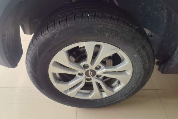 Used Chery Tiggo 5x 2023 1.5L Manual Fashion Edition Right Rear Wheel Hub