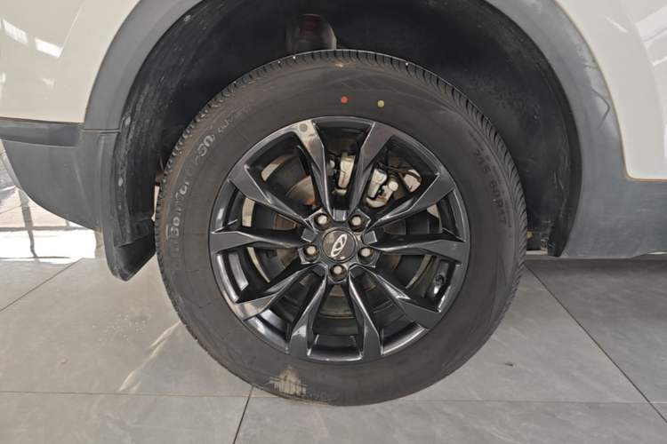 Used Chery Tiggo 5x 2023 1.5L CVT Fashion Edition Right Rear Wheel Hub