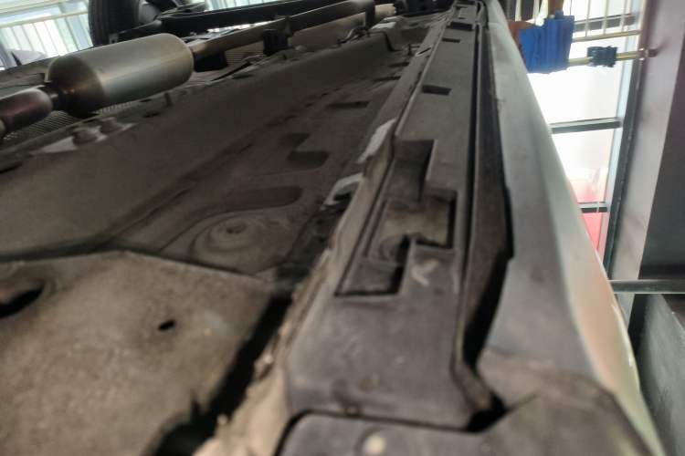 Used Chery Tiggo 5x 2023 1.5L CVT Fashion Edition Right Side Sill