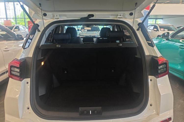 Used Chery Tiggo 5x 2023 1.5L CVT Fashion Edition Trunk