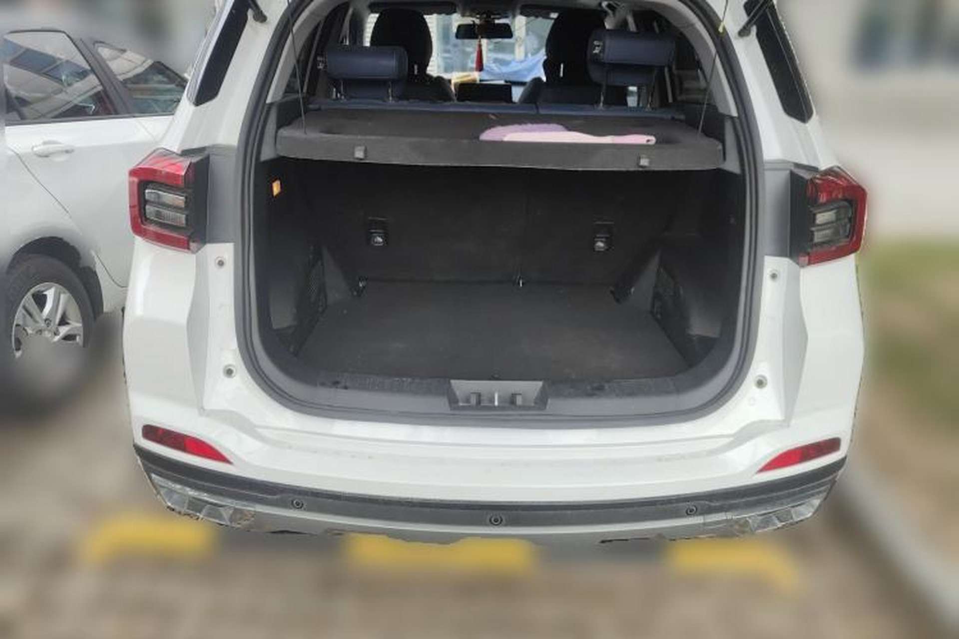 Used Chery Tiggo 5x 2023 1.5L CVT Fashion Edition Trunk