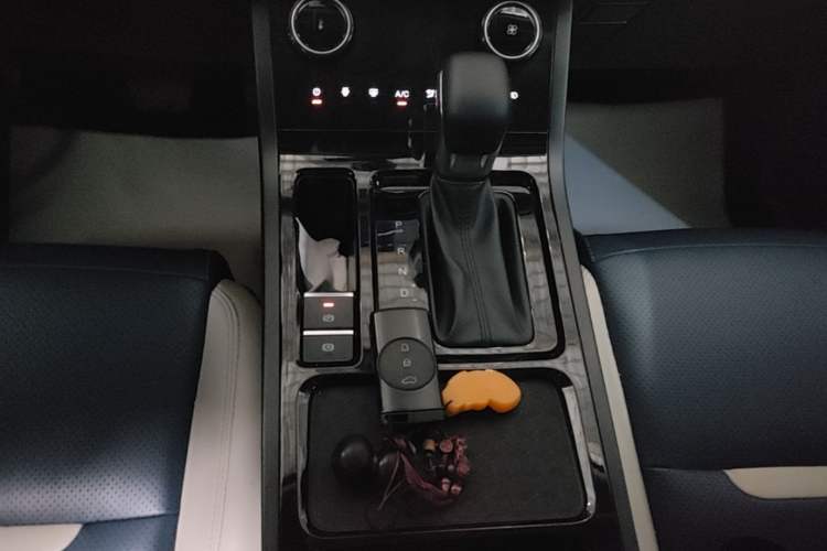 Used Chery Tiggo 5x 2024 Edition People's Benefit Version 1.5L CVT Fashion Model Gear Lever