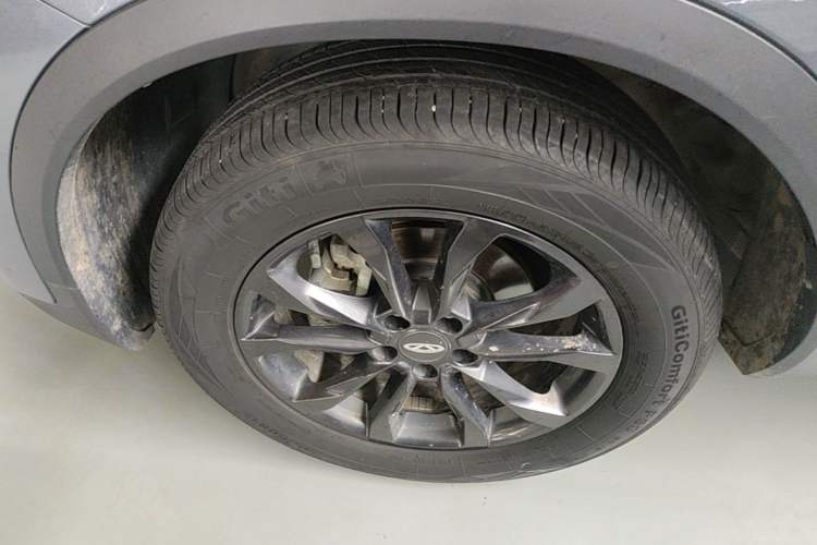 Used Chery Tiggo 5x 2024 Edition People's Benefit Version 1.5L CVT Fashion Model Left Front Wheel Hub