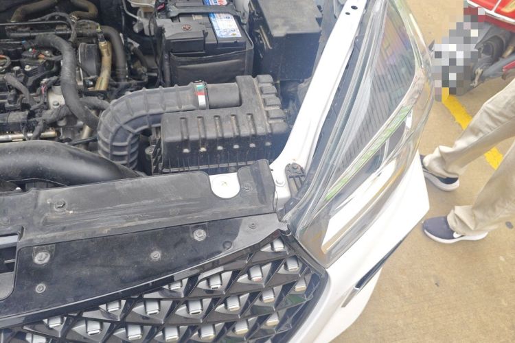 Used Chery Tiggo 5x 2024 Edition People's Benefit Version 1.5L CVT Fashion Model Engine Bay Left