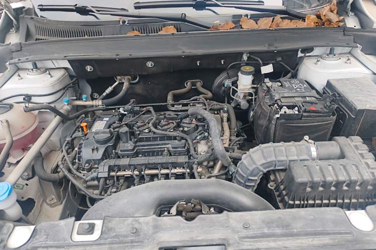 Used Chery Tiggo 5x 2024 Edition People's Benefit Version 1.5L CVT Fashion Model Engine Bay