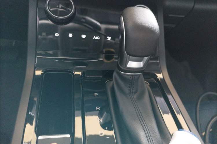 Used Chery Tiggo 5x 2024 Edition People's Benefit Version 1.5L CVT Fashion Model Gear Lever