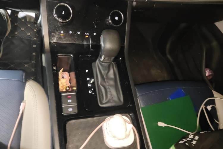 Used Chery Tiggo 5x 2024 Edition People's Benefit Version 1.5L CVT Fashion Model Gear Lever