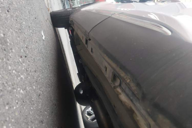 Used Chery Tiggo 5x 2024 1.5L CVT New Edition Left Side Sill