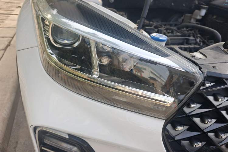 Used Chery Tiggo 5x 2024 Edition People's Benefit Version 1.5L Manual Fashion Model Right Front Headlight
