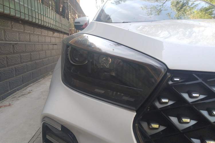 Used Chery Tiggo 5x 2024 Edition People's Benefit Version 1.5L CVT Fashion Model Right Front Headlight