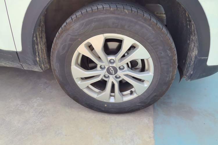 Used Chery Tiggo 5x 2024 Edition People's Benefit Version 1.5L Manual Fashion Model Right Front Wheel Hub