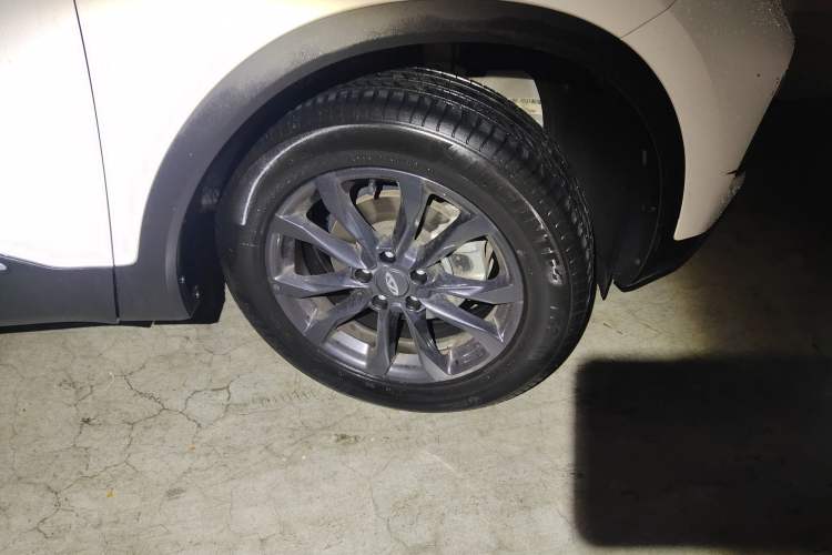 Used Chery Tiggo 5x 2024 Edition People's Benefit Version 1.5L CVT Fashion Model Right Front Wheel Hub
