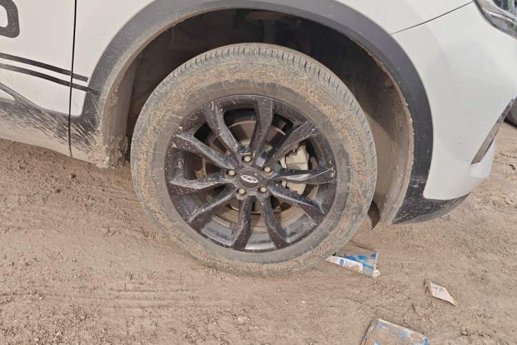 Used Chery Tiggo 5x 2024 Edition People's Benefit Version 1.5L CVT Fashion Model Right Front Wheel Hub
