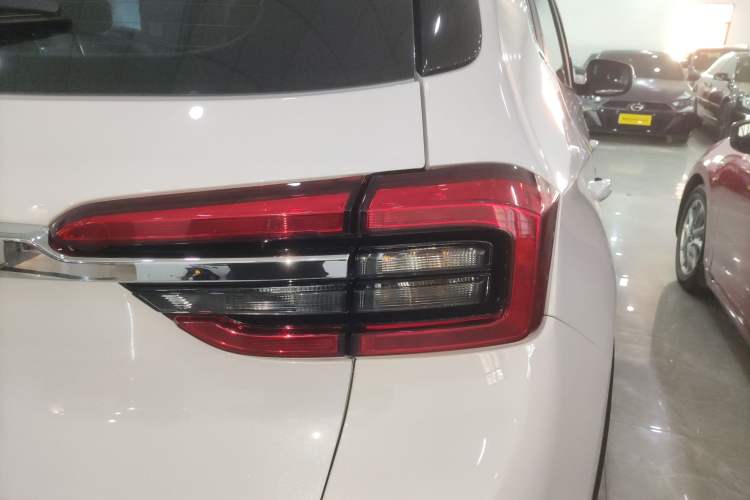 Used Chery Tiggo 5x 2024 Edition People's Benefit Version 1.5L CVT Fashion Model Right Rear Taillight