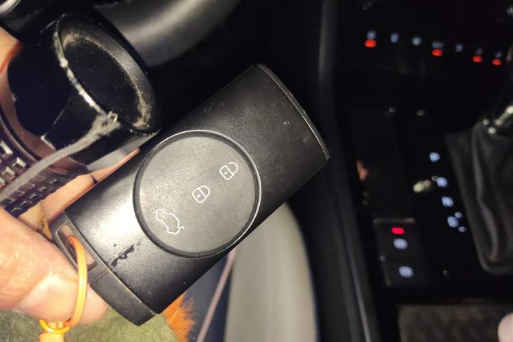 Used Chery Tiggo 5x 2024 Edition People's Benefit Version 1.5L CVT Fashion Model Vehicle Key