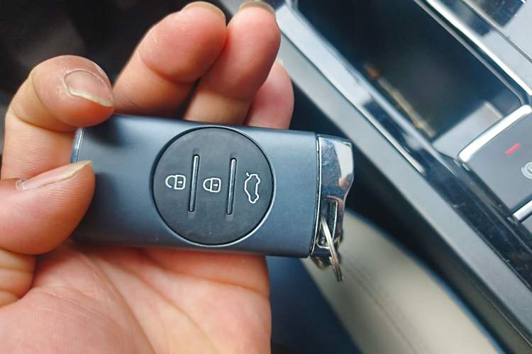 Used Chery Tiggo 5x 2024 Edition People's Benefit Version 1.5L CVT Fashion Model Vehicle Key