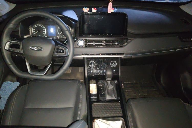 Used Chery Tiggo 5x 2025 1.5L CVT Excellence Edition Center Console