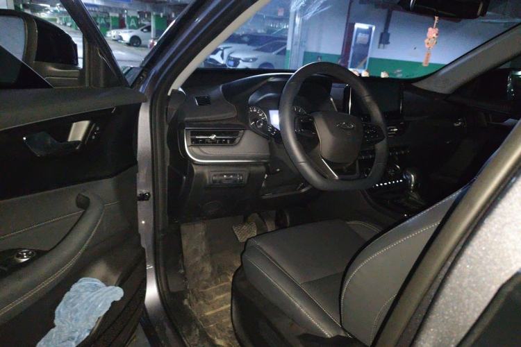 Used Chery Tiggo 5x 2025 1.5L CVT Excellence Edition Driver Seat