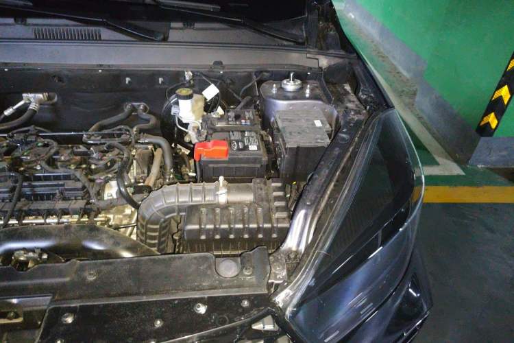 Used Chery Tiggo 5x 2025 1.5L CVT Excellence Edition Engine Bay Left