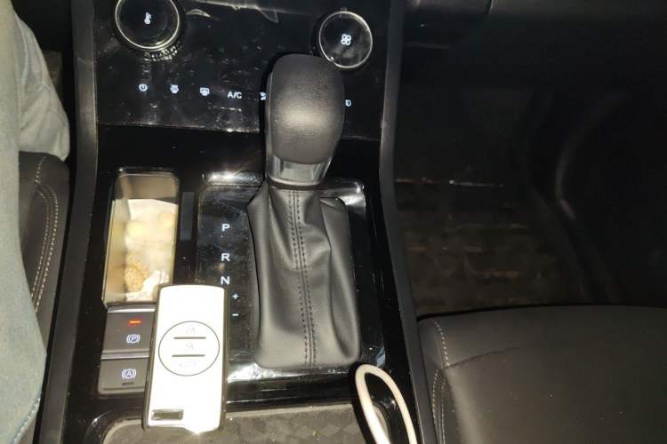 Used Chery Tiggo 5x 2025 1.5L CVT Excellence Edition Gear Lever