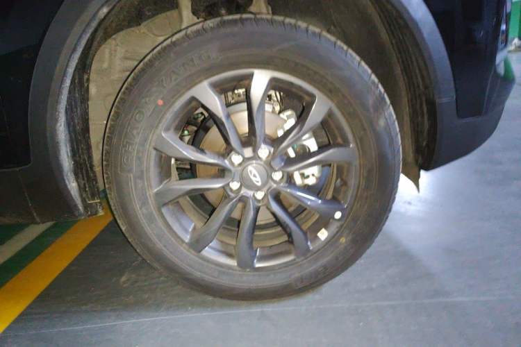 Used Chery Tiggo 5x 2025 1.5L CVT Excellence Edition Right Front Wheel Hub