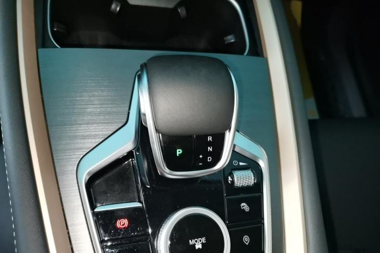 Used Chery Tiggo 5x 2025 High-Performance Edition 1.5T CVT Luxury Model Audio And AC Panel