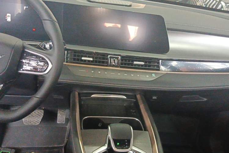 Used Chery Tiggo 5x 2025 High-Performance Edition 1.5T CVT Luxury Model Audio And AC Panel