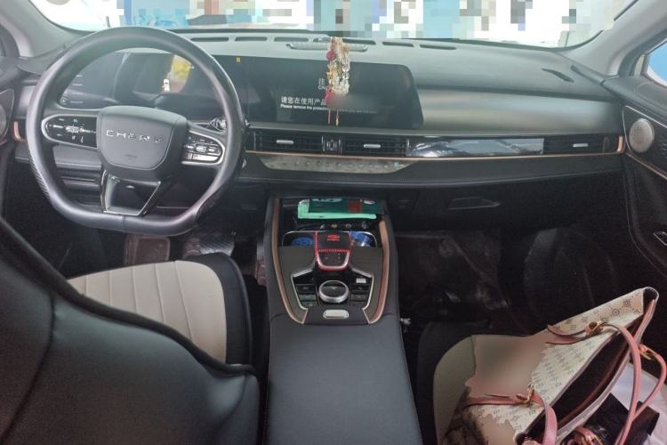 Used Chery Tiggo 5x 2025 High-Energy Version 1.5T CVT Comfort Model Center Console