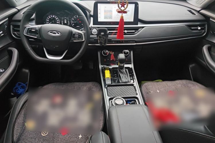 Used Chery Tiggo 5x 2025 1.5L CVT Excellence Edition Center Console