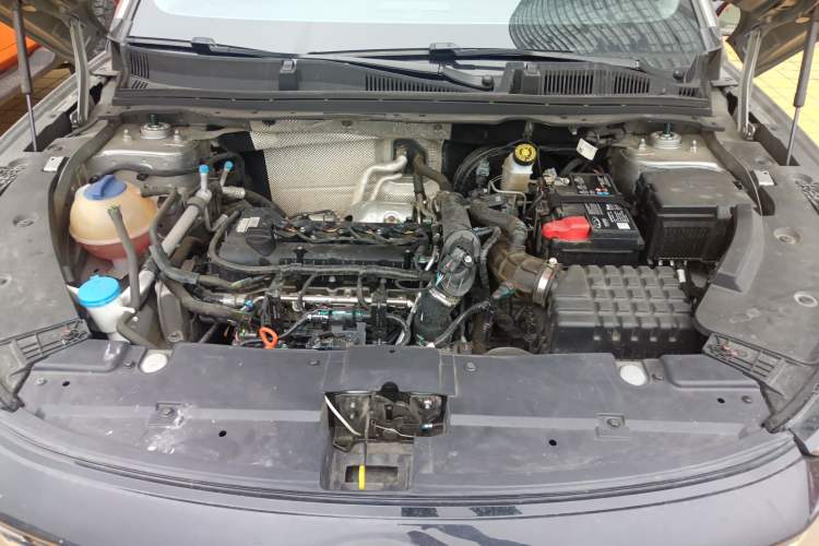 Used Chery Tiggo 5x 2025 High-Performance Edition 1.5T CVT Luxury Model Engine Bay