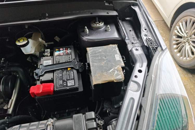Used Chery Tiggo 5x 2025 1.5L CVT Excellence Edition Engine Bay Left