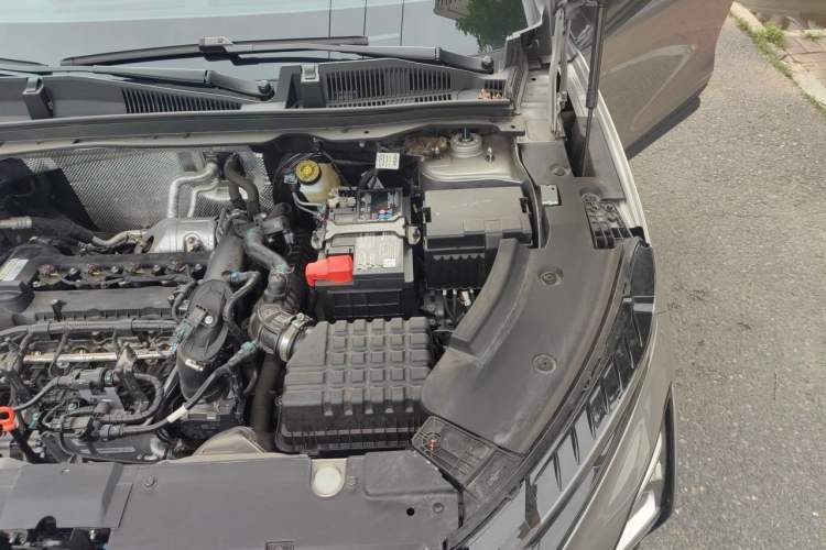 Used Chery Tiggo 5x 2025 High-Performance Edition 1.5T CVT Luxury Model Engine Bay Left