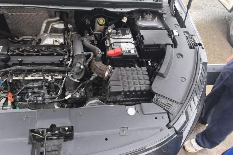 Used Chery Tiggo 5x 2025 High-Performance Edition 1.5T CVT Luxury Model Engine Bay Left