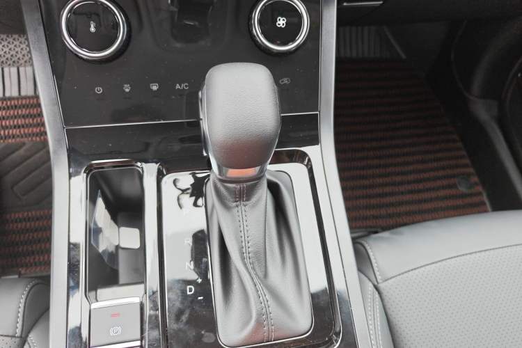 Used Chery Tiggo 5x 2025 1.5L CVT Excellence Edition Gear Lever